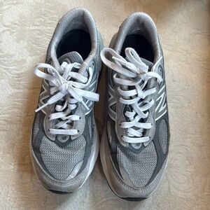 New balance 990 v6 size 7